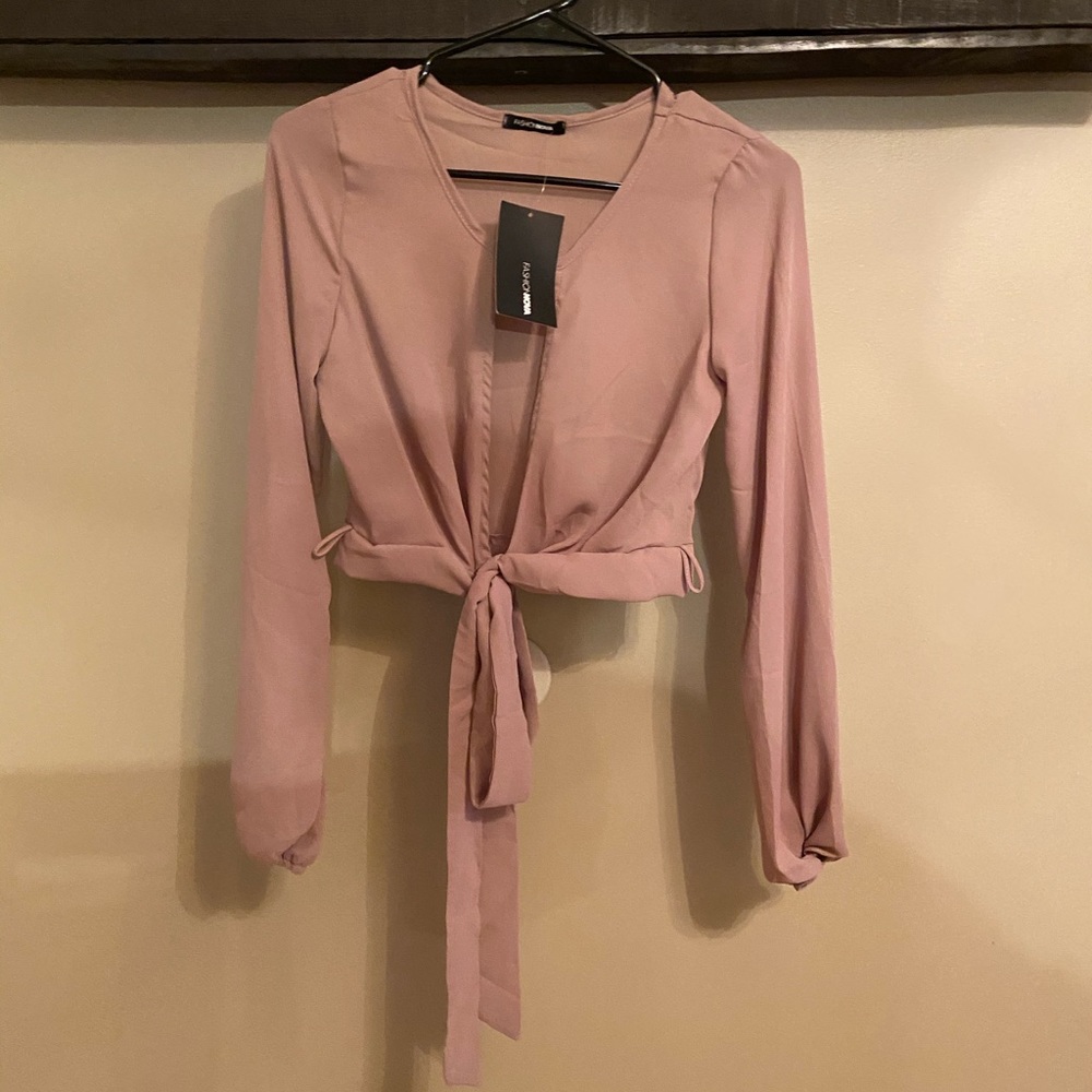 💕 FASHION NOVA “KEYS TOP” 💕